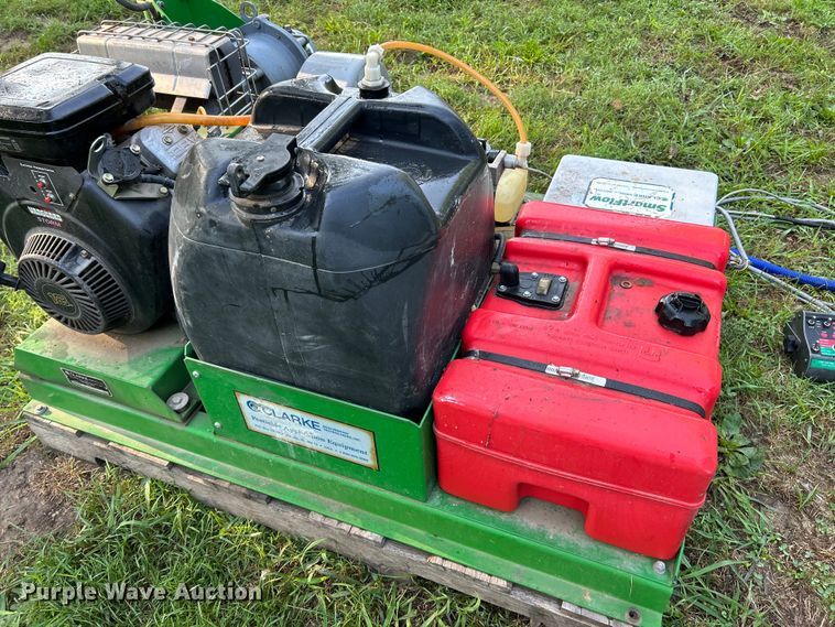 image for item NL9568 Clarke Grizzly  mosquito fogger