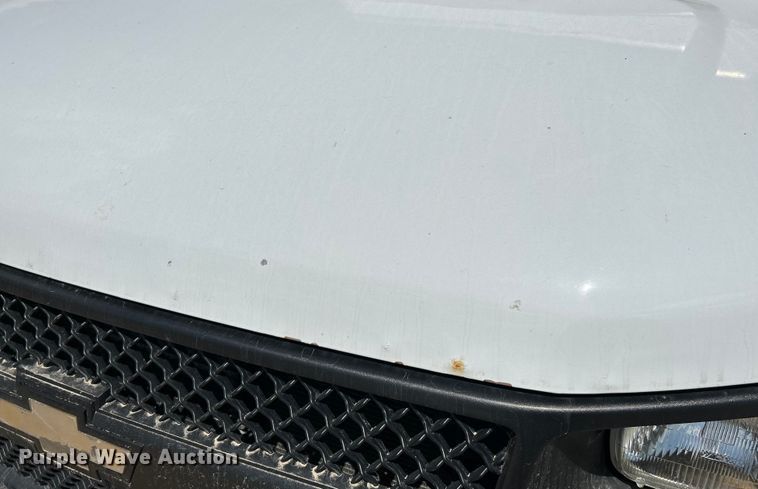 image for item NL9572 2005 Chevrolet Express 3500  box truck