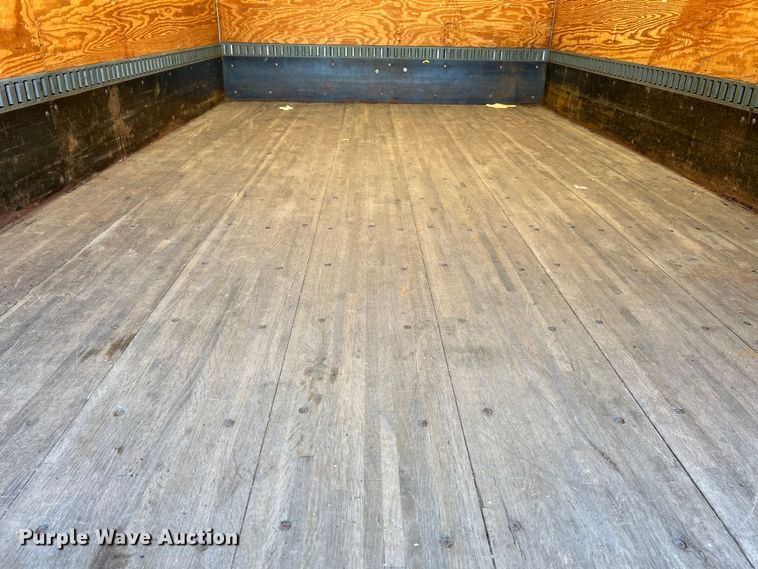 image for item NL9572 2005 Chevrolet Express 3500  box truck