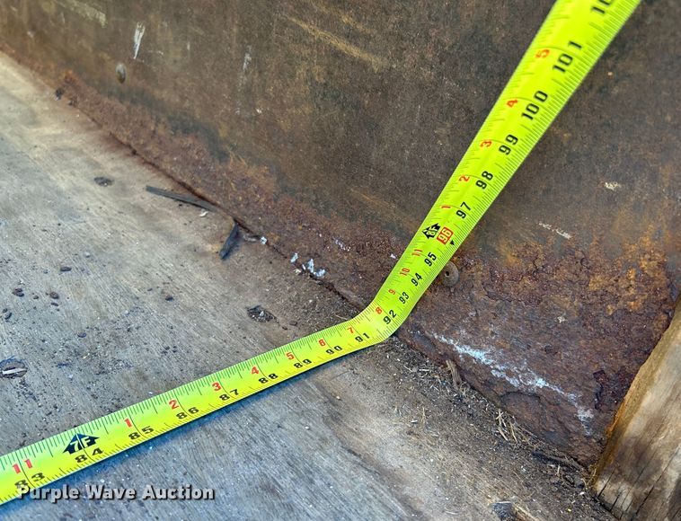 image for item NL9572 2005 Chevrolet Express 3500  box truck