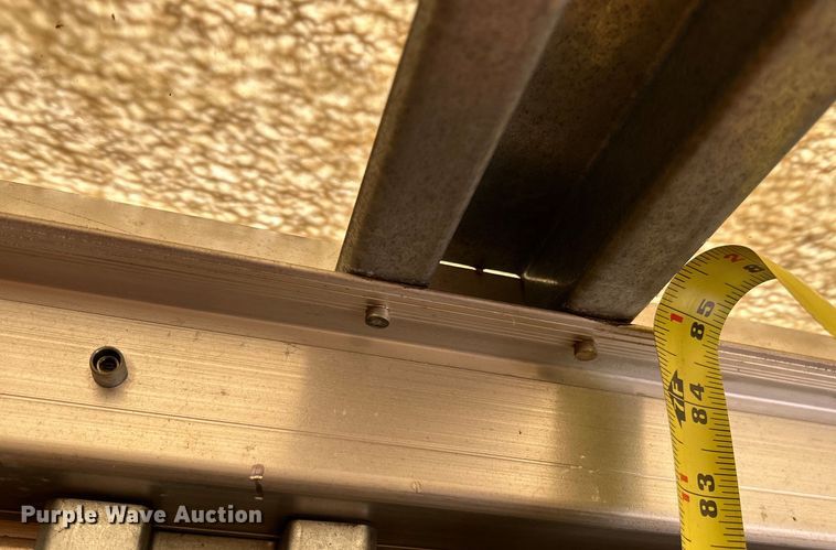 image for item NL9572 2005 Chevrolet Express 3500  box truck