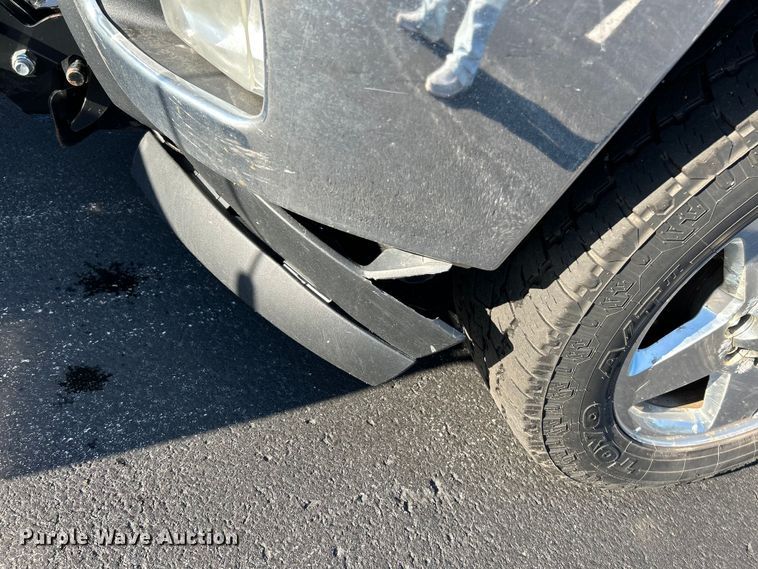 image for item NL9588 2011 Chevrolet Silverado 2500HD LT  Ext. Cab pickup truck