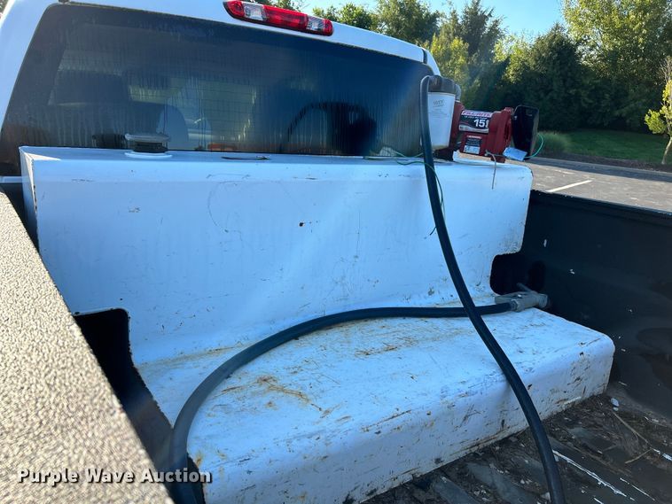 image for item NL9588 2011 Chevrolet Silverado 2500HD LT  Ext. Cab pickup truck