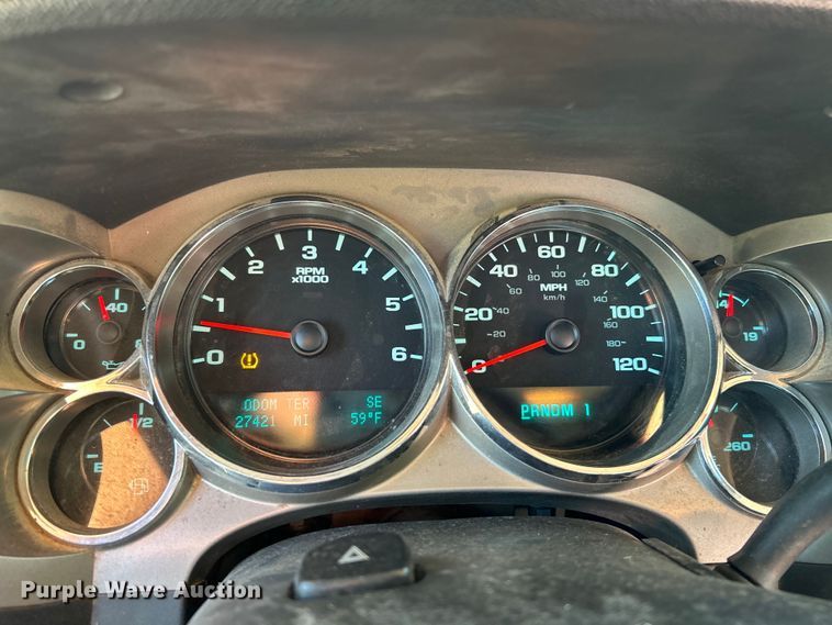 image for item NL9588 2011 Chevrolet Silverado 2500HD LT  Ext. Cab pickup truck