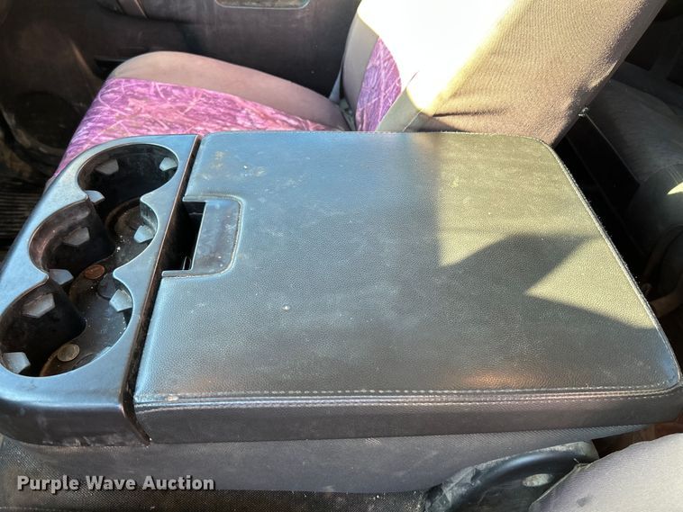 image for item NL9588 2011 Chevrolet Silverado 2500HD LT  Ext. Cab pickup truck