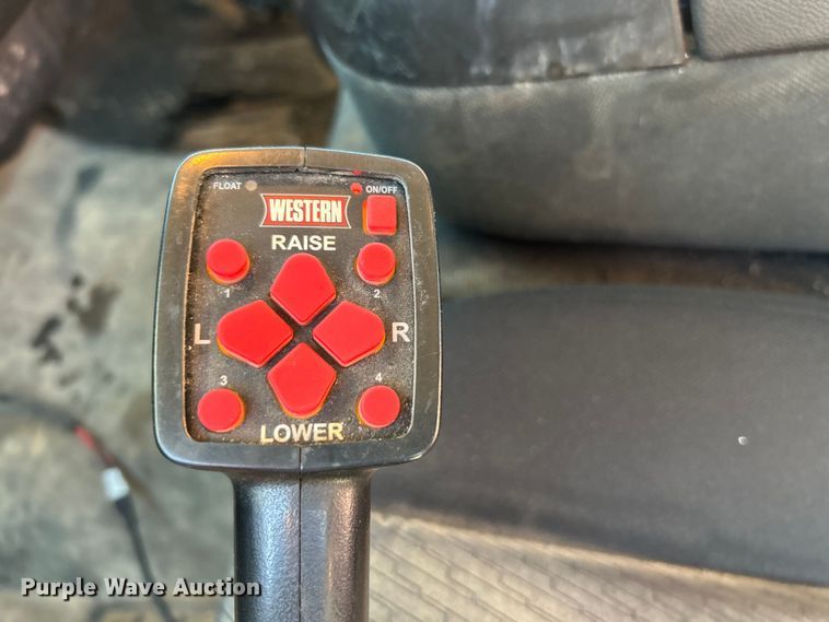 image for item NL9588 2011 Chevrolet Silverado 2500HD LT  Ext. Cab pickup truck