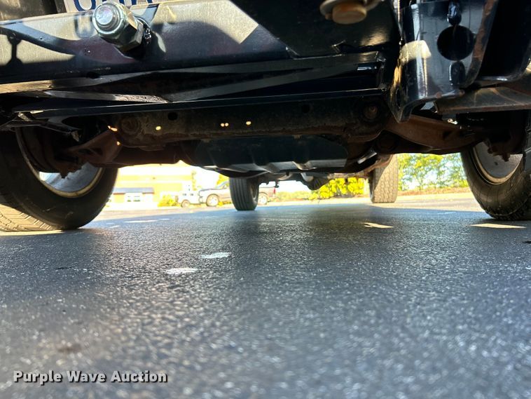 image for item NL9588 2011 Chevrolet Silverado 2500HD LT  Ext. Cab pickup truck