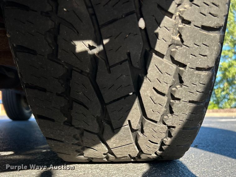 image for item NL9588 2011 Chevrolet Silverado 2500HD LT  Ext. Cab pickup truck