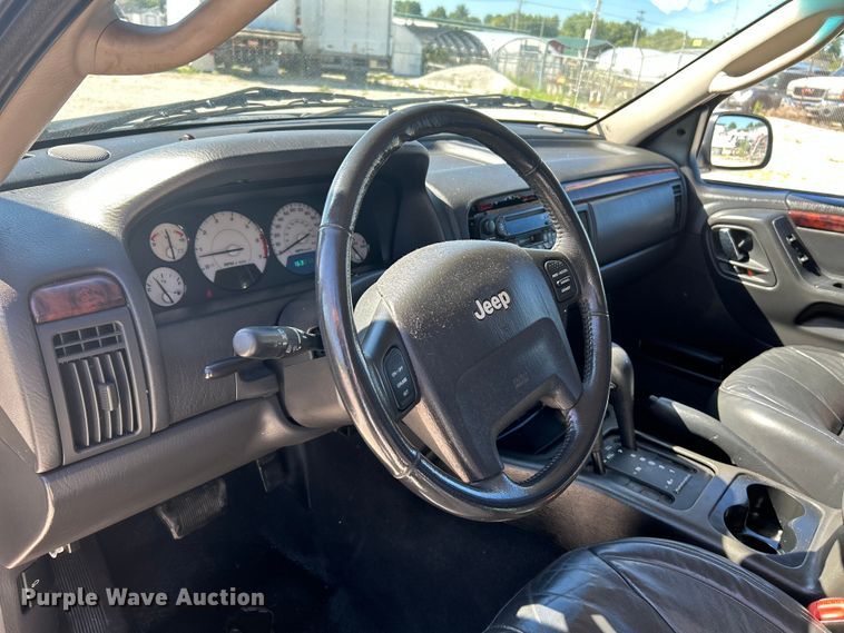 image for item NL9592 2002 Jeep Grand Cherokee Limited  SUV