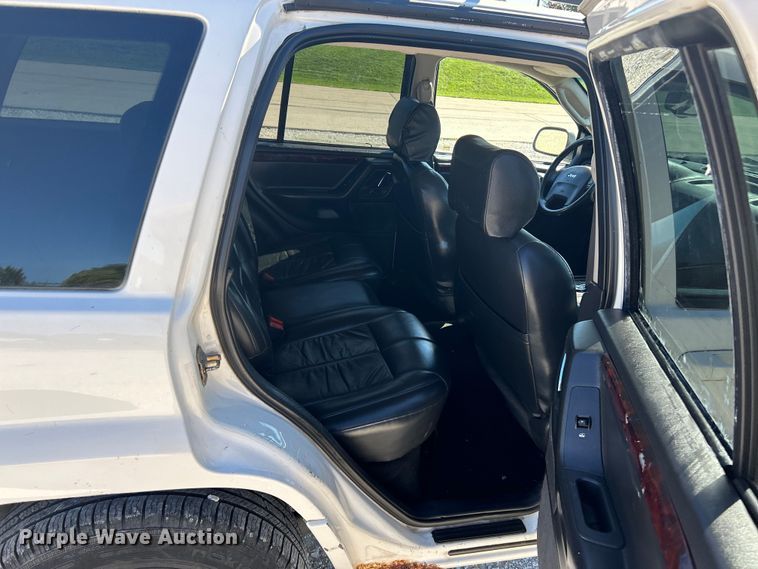 image for item NL9592 2002 Jeep Grand Cherokee Limited  SUV