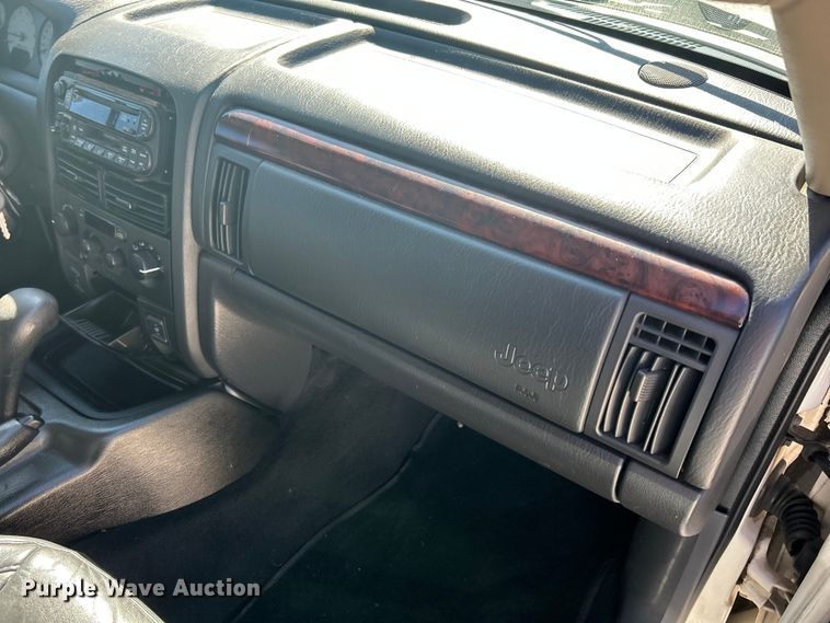 image for item NL9592 2002 Jeep Grand Cherokee Limited  SUV