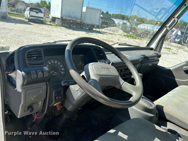 image for item NL9593 2003 Isuzu NPR HD  box truck