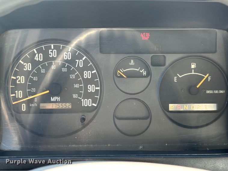 image for item NL9593 2003 Isuzu NPR HD  box truck