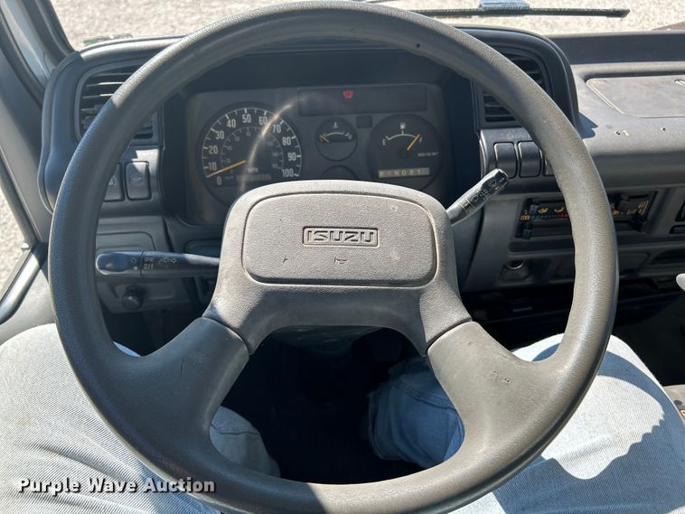 image for item NL9593 2003 Isuzu NPR HD  box truck