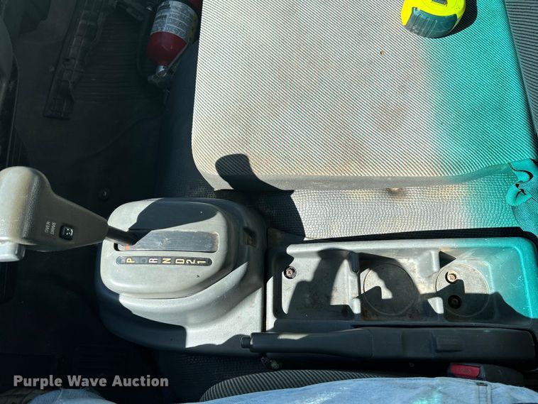 image for item NL9593 2003 Isuzu NPR HD  box truck