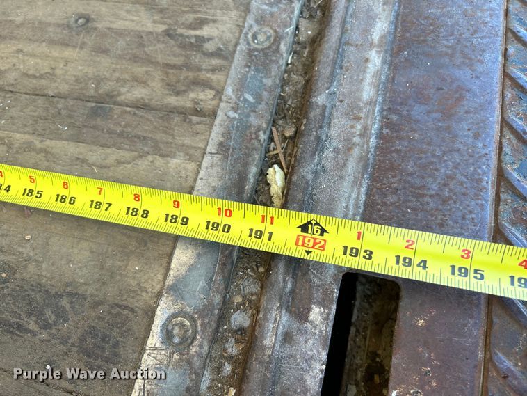 image for item NL9593 2003 Isuzu NPR HD  box truck