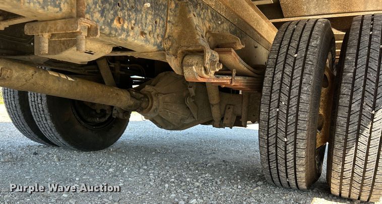 image for item NL9593 2003 Isuzu NPR HD  box truck