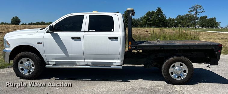 image for item NL9599 2017 Dodge Ram 2500  Crew Cab flatbed pickup truck