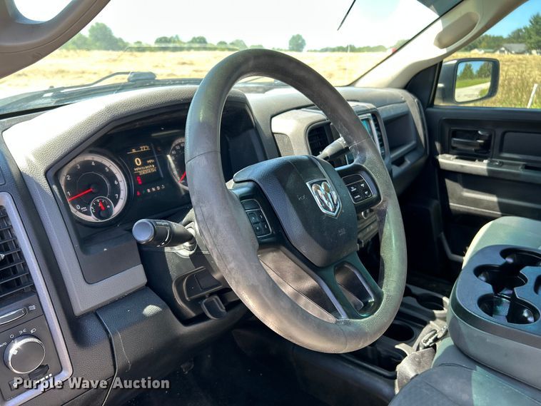 image for item NL9599 2017 Dodge Ram 2500  Crew Cab flatbed pickup truck