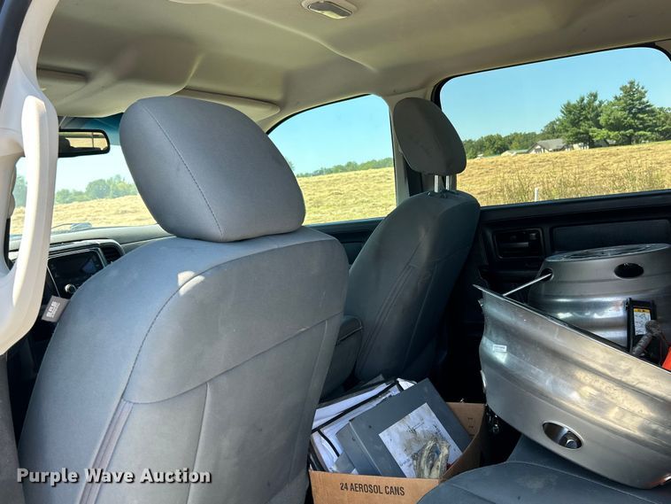 image for item NL9599 2017 Dodge Ram 2500  Crew Cab flatbed pickup truck