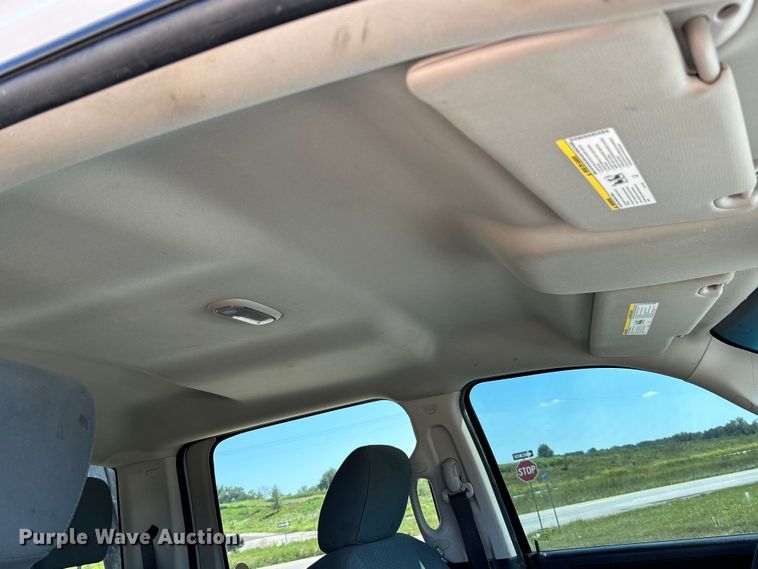 image for item NL9599 2017 Dodge Ram 2500  Crew Cab flatbed pickup truck