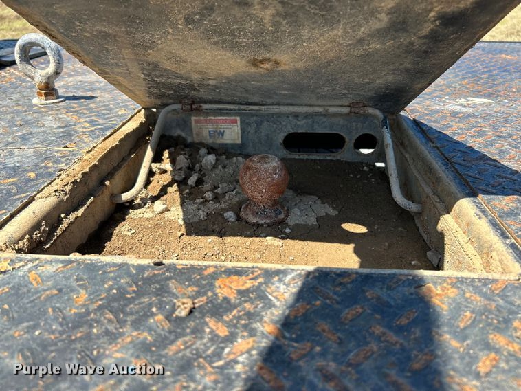 image for item NL9599 2017 Dodge Ram 2500  Crew Cab flatbed pickup truck