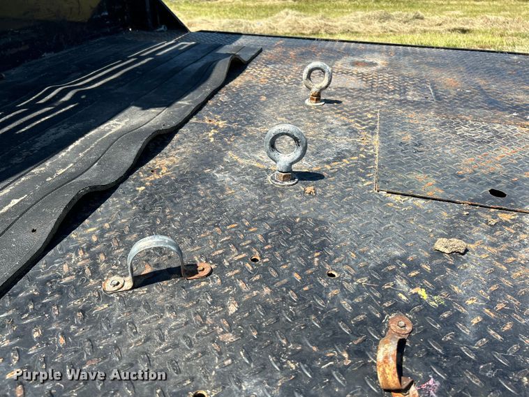 image for item NL9599 2017 Dodge Ram 2500  Crew Cab flatbed pickup truck