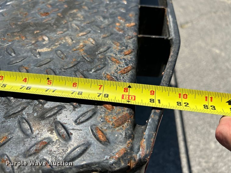 image for item NL9599 2017 Dodge Ram 2500  Crew Cab flatbed pickup truck