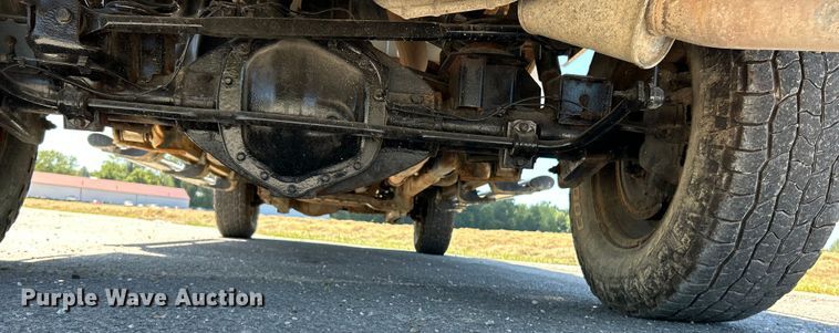 image for item NL9599 2017 Dodge Ram 2500  Crew Cab flatbed pickup truck