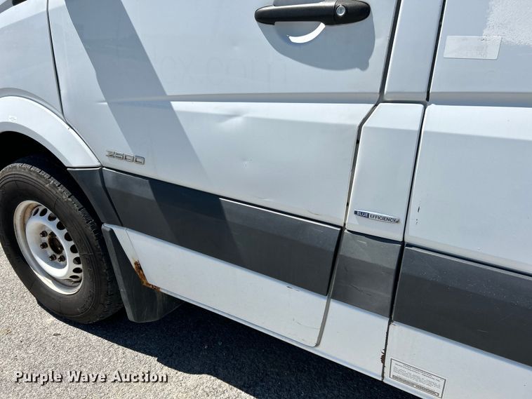 image for item NL9600 2014 Mercedes Benz Sprinter 2500  delivery van