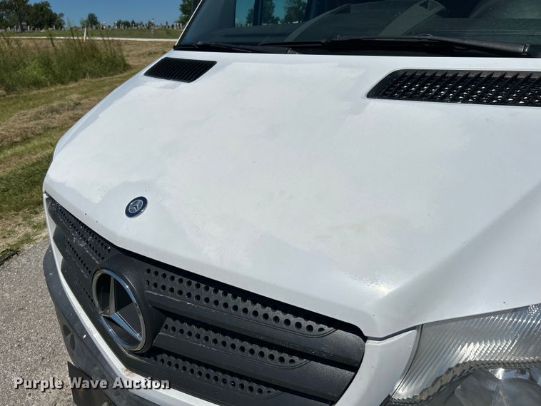 image for item NL9600 2014 Mercedes Benz Sprinter 2500  delivery van