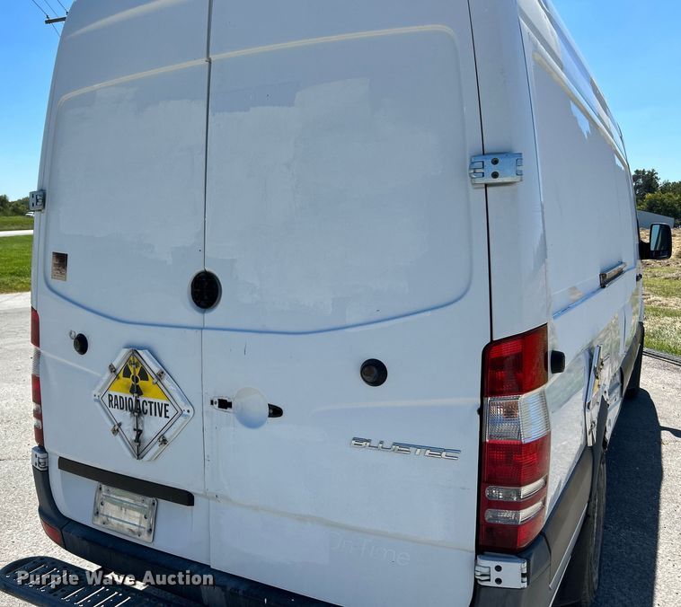image for item NL9600 2014 Mercedes Benz Sprinter 2500  delivery van