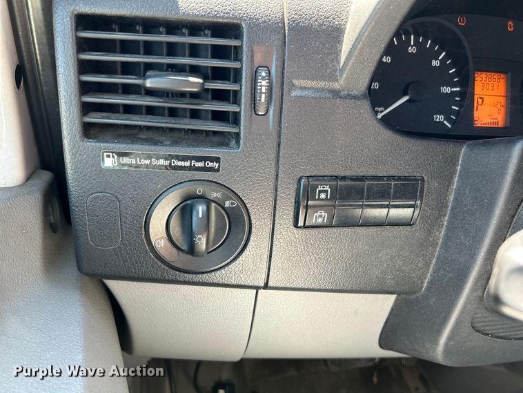 image for item NL9600 2014 Mercedes Benz Sprinter 2500  delivery van