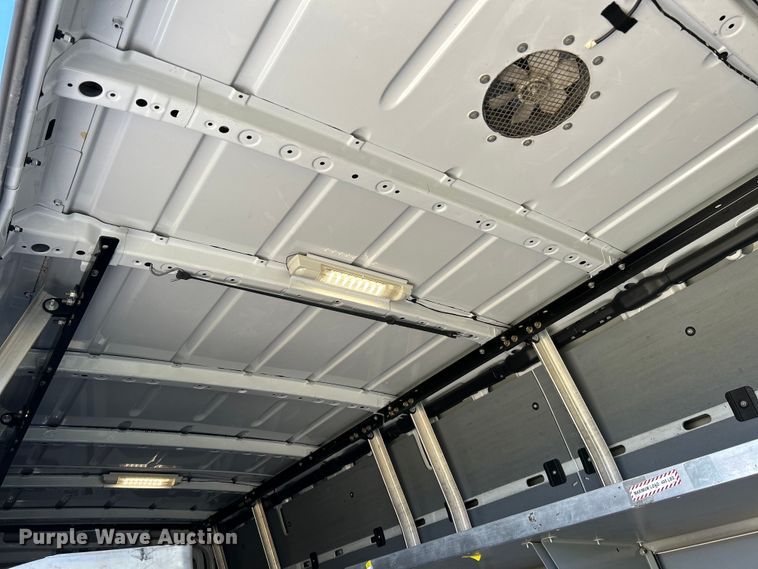 image for item NL9600 2014 Mercedes Benz Sprinter 2500  delivery van