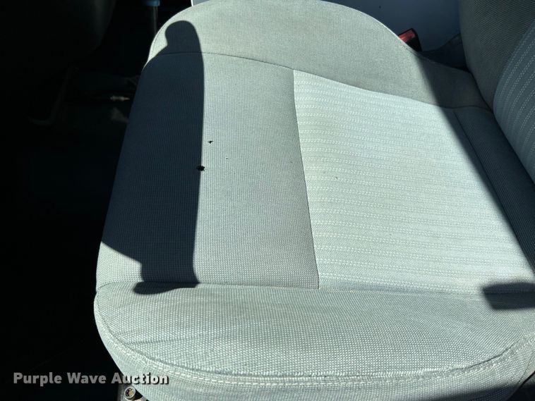 image for item NL9601 2015 Ford Transit 150  van