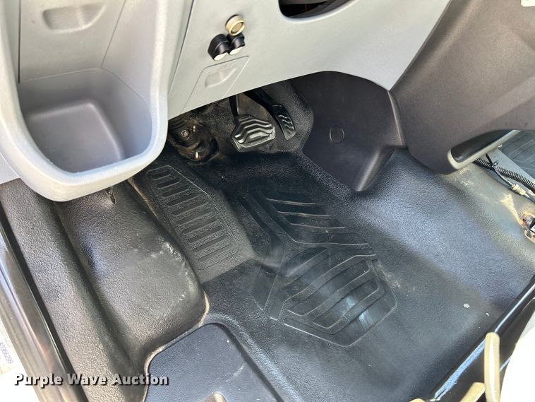 image for item NL9601 2015 Ford Transit 150  van