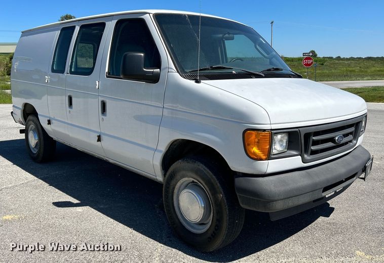 image for item NL9602 2005 Ford E-250  van