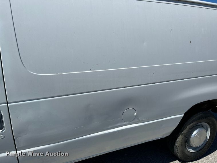 image for item NL9602 2005 Ford E-250  van