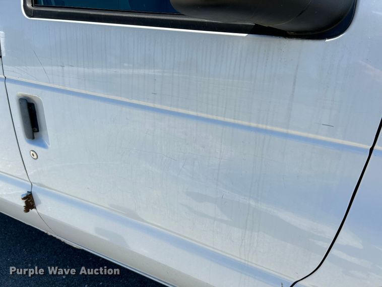 image for item NL9602 2005 Ford E-250  van