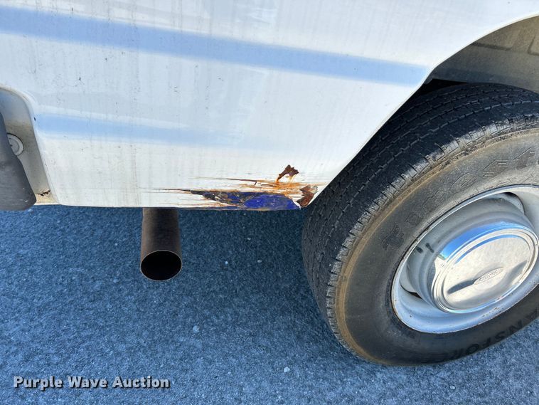 image for item NL9602 2005 Ford E-250  van