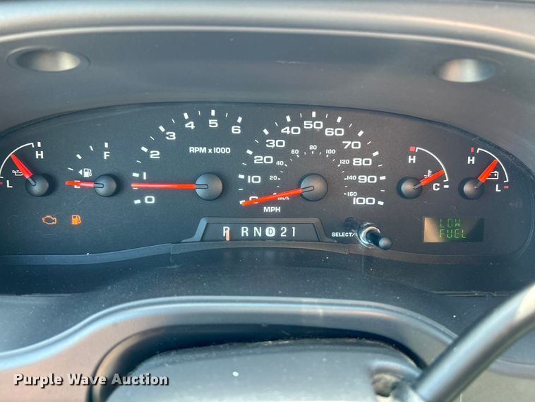 image for item NL9602 2005 Ford E-250  van