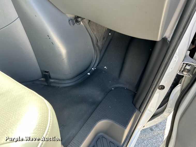 image for item NL9602 2005 Ford E-250  van