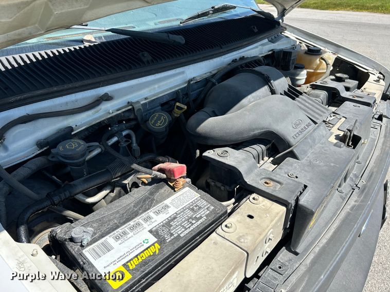 image for item NL9602 2005 Ford E-250  van