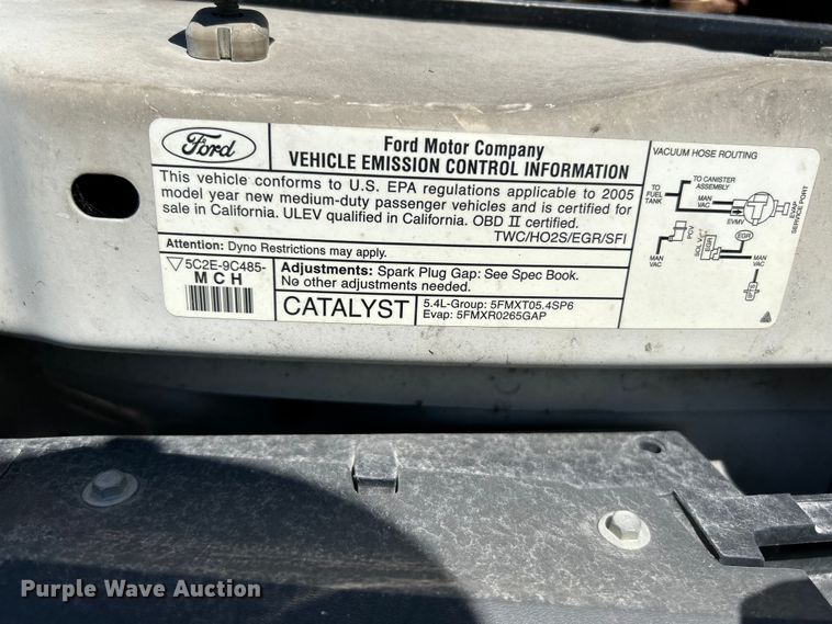 image for item NL9602 2005 Ford E-250  van