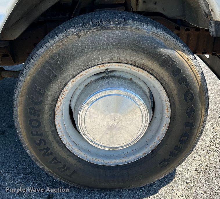 image for item NL9602 2005 Ford E-250  van