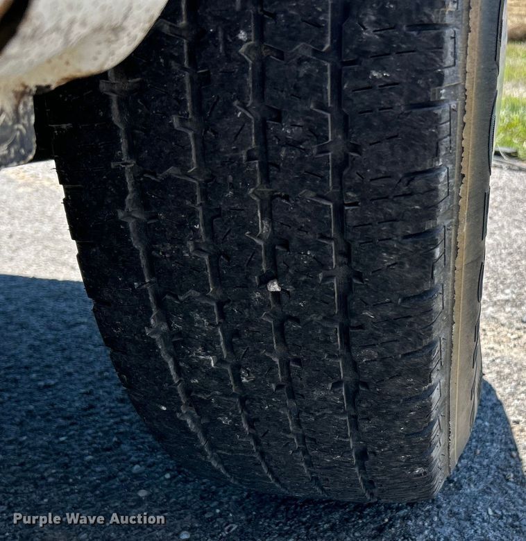 image for item NL9602 2005 Ford E-250  van