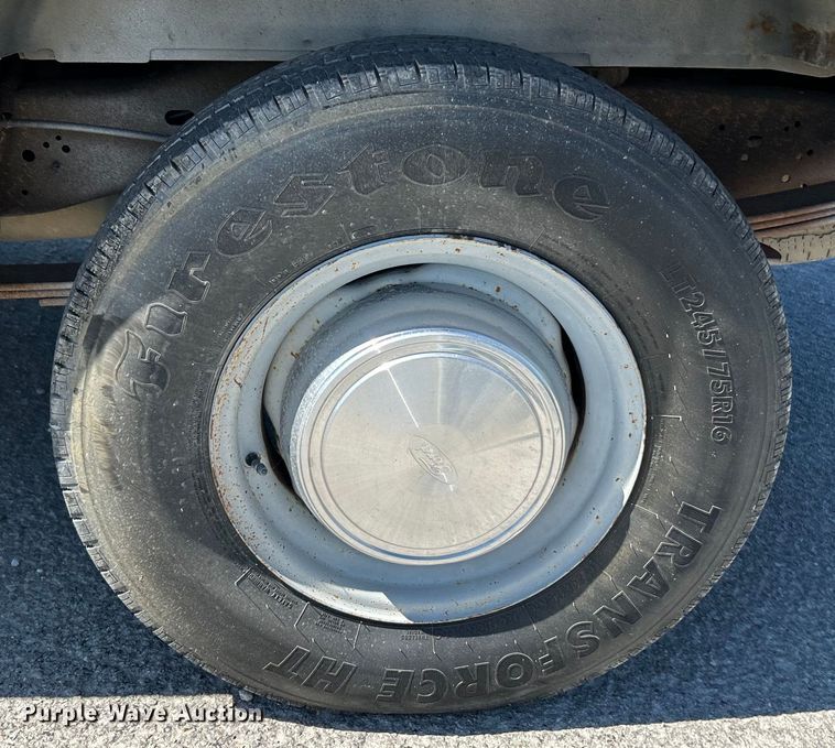 image for item NL9602 2005 Ford E-250  van