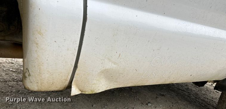 image for item NL9607 2012 Ford F550 Super Duty XL  flatbed truck