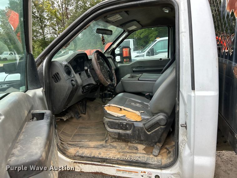 image for item NL9607 2012 Ford F550 Super Duty XL  flatbed truck