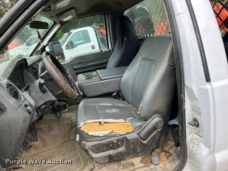 image for item NL9607 2012 Ford F550 Super Duty XL  flatbed truck